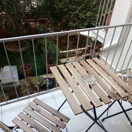 Modern, Ideally Located Studio Apartment Athens Exterior photo