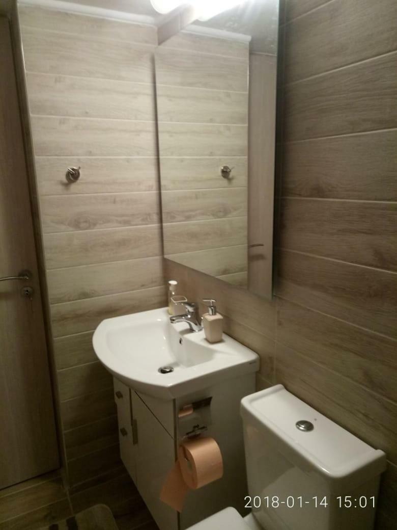 Modern, Ideally Located Studio Apartment Athens Exterior photo